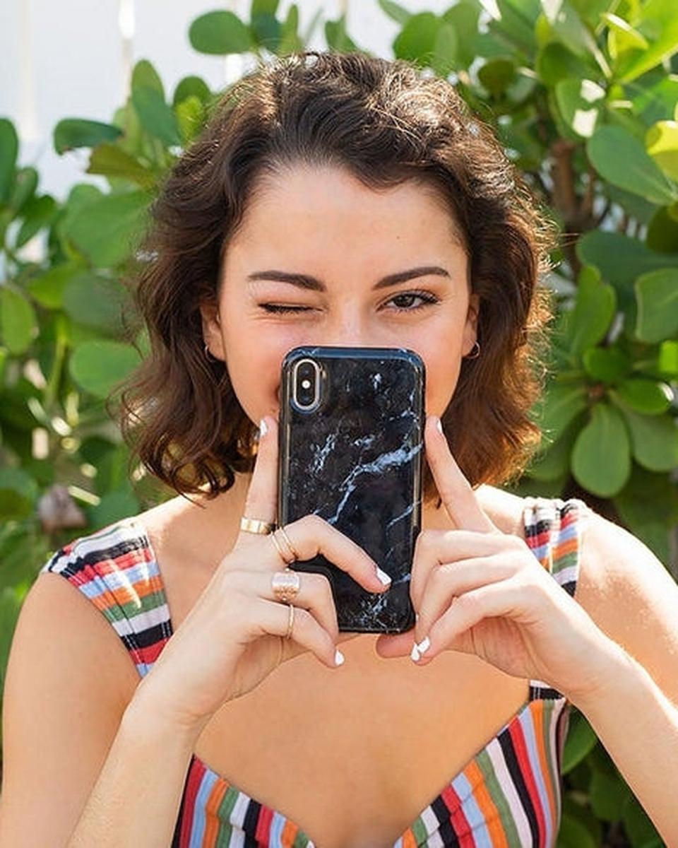 Black Pearl | Classic Black Marble Case iPhone Case get.casely