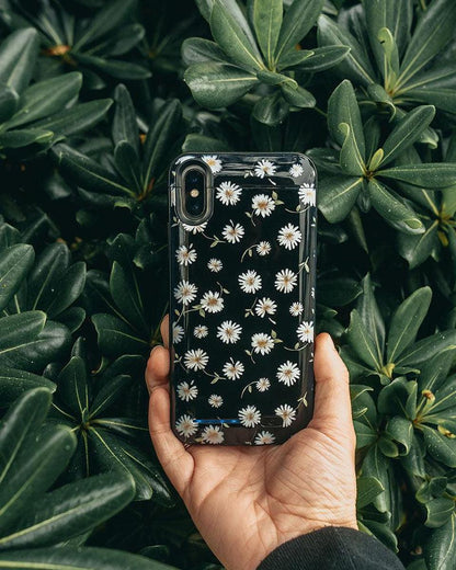 Daisy Daydream | Black Floral Case iPhone Case get.casely