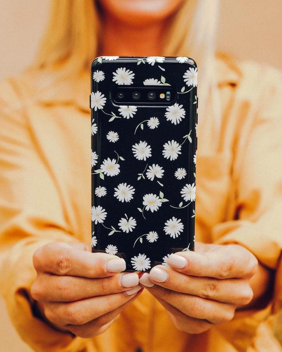 Daisy Daydream | Black Floral Samsung Case Samsung Case get.casely