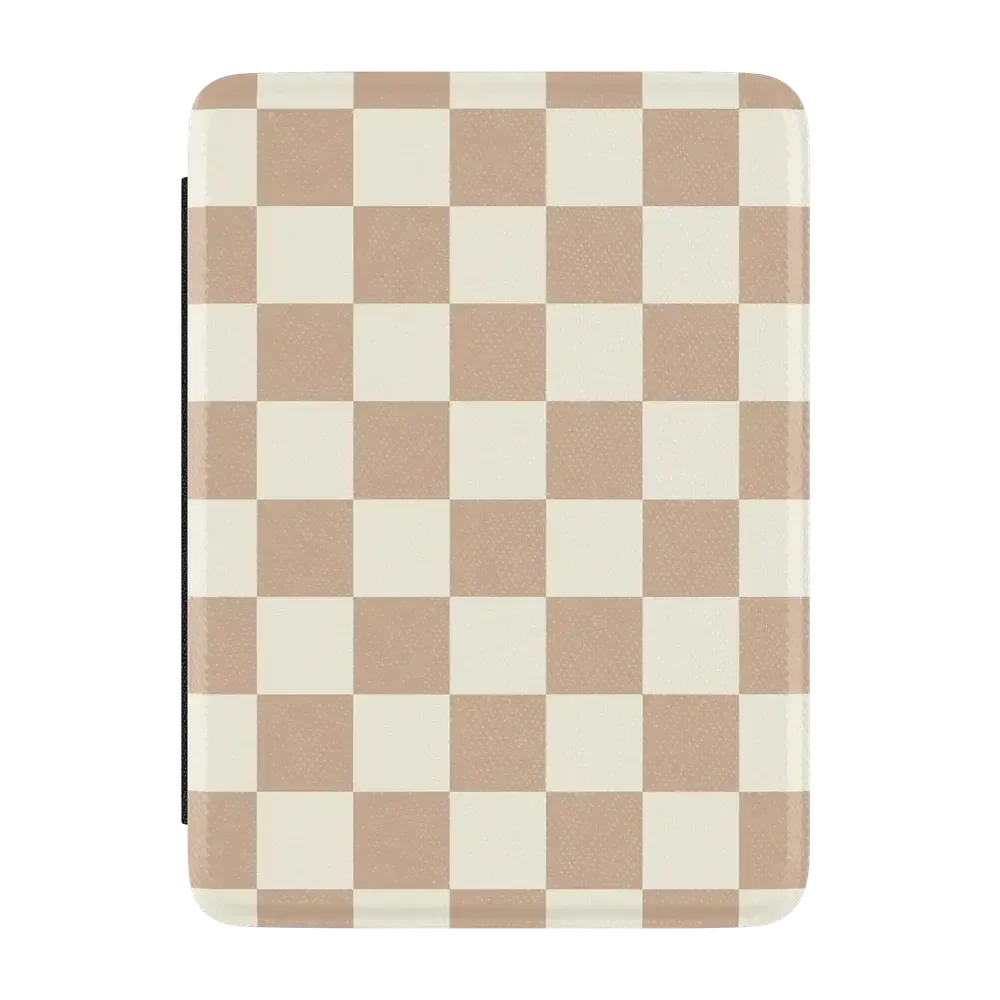 Fit Check | Neutral Checkerboard Kindle Case Kindle Case get.casely 7” Kindle Paperwhite