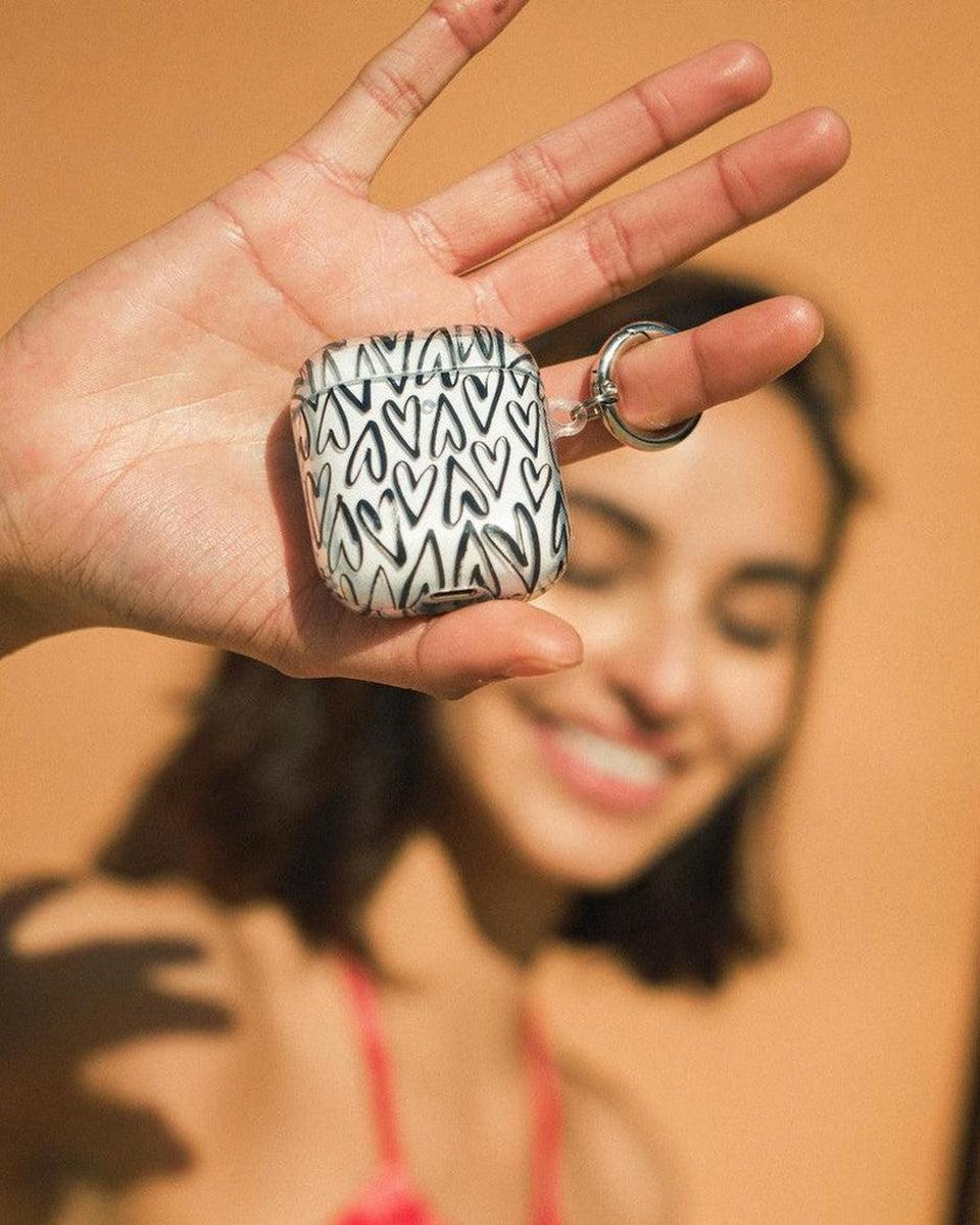 Heart Throb | Endless Hearts AirPods Case AirPods Case get.casely