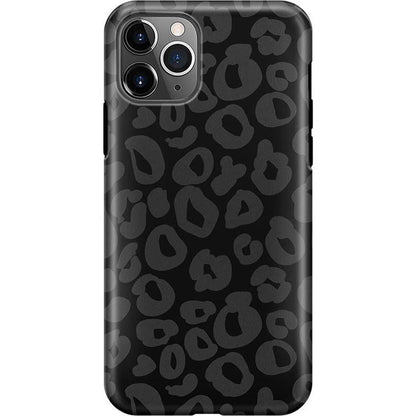 Into the Wild | Black Leopard Case iPhone Case get.casely Classic iPhone 11 Pro Max