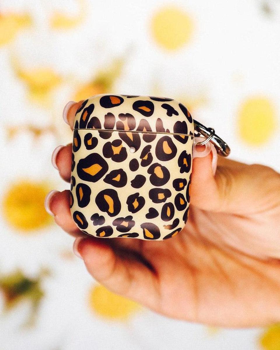 Into the Wild | Leopard Print AirPods Case AirPods Case get.casely