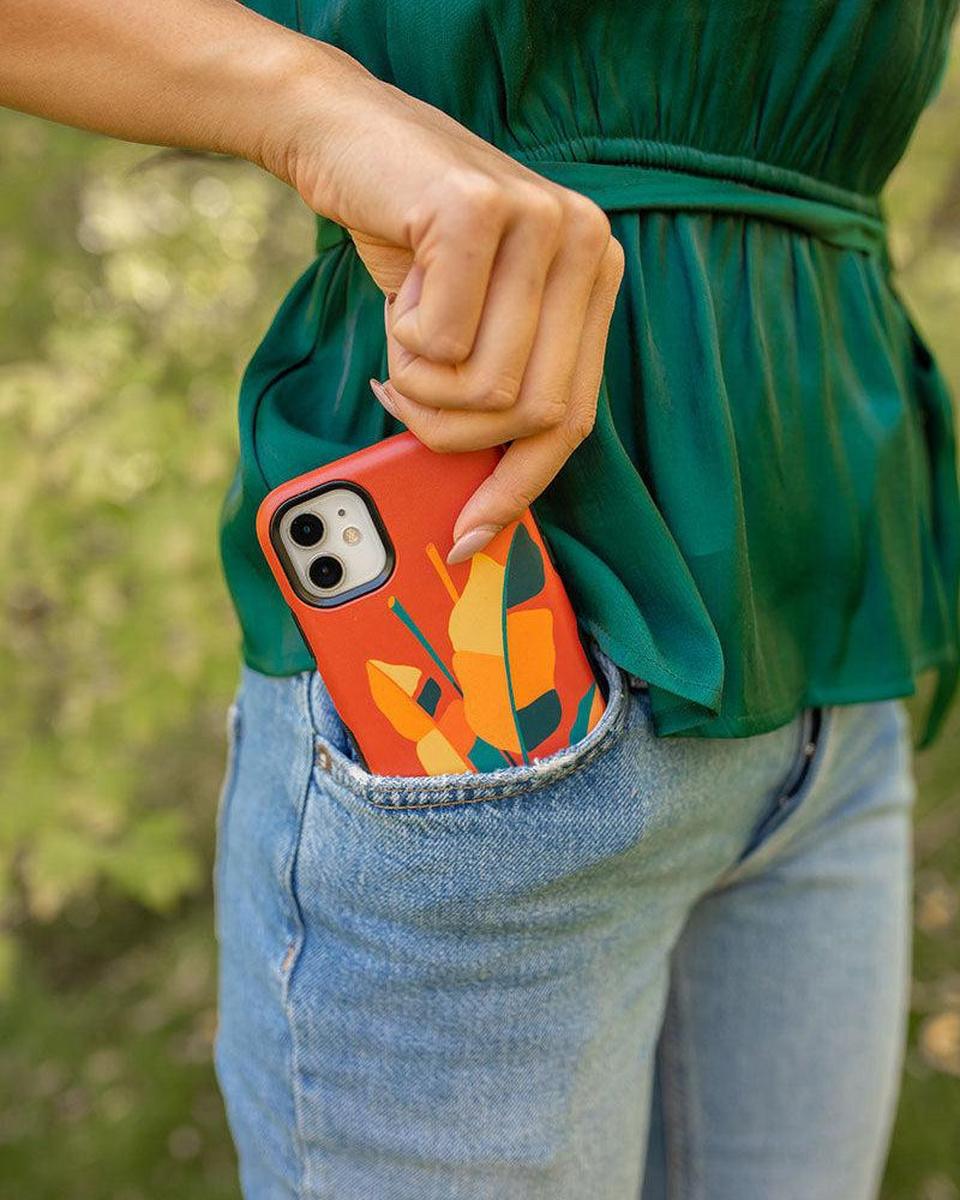 Let it Grow | Banana Leaf Floral Case iPhone Case get.casely
