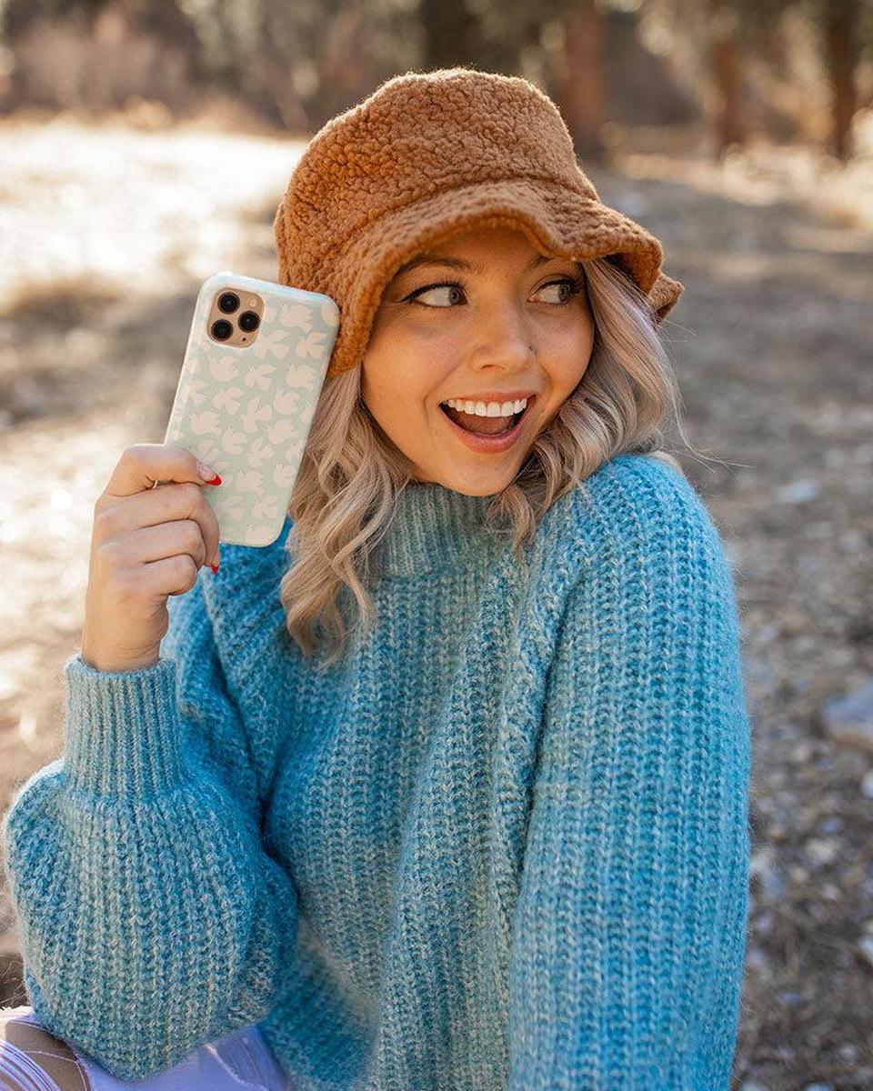 Love Birds | White Doves Case iPhone Case get.casely