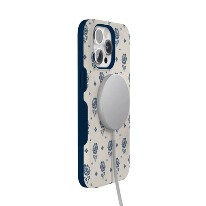Seaside Stitch | Vintage Roses Case