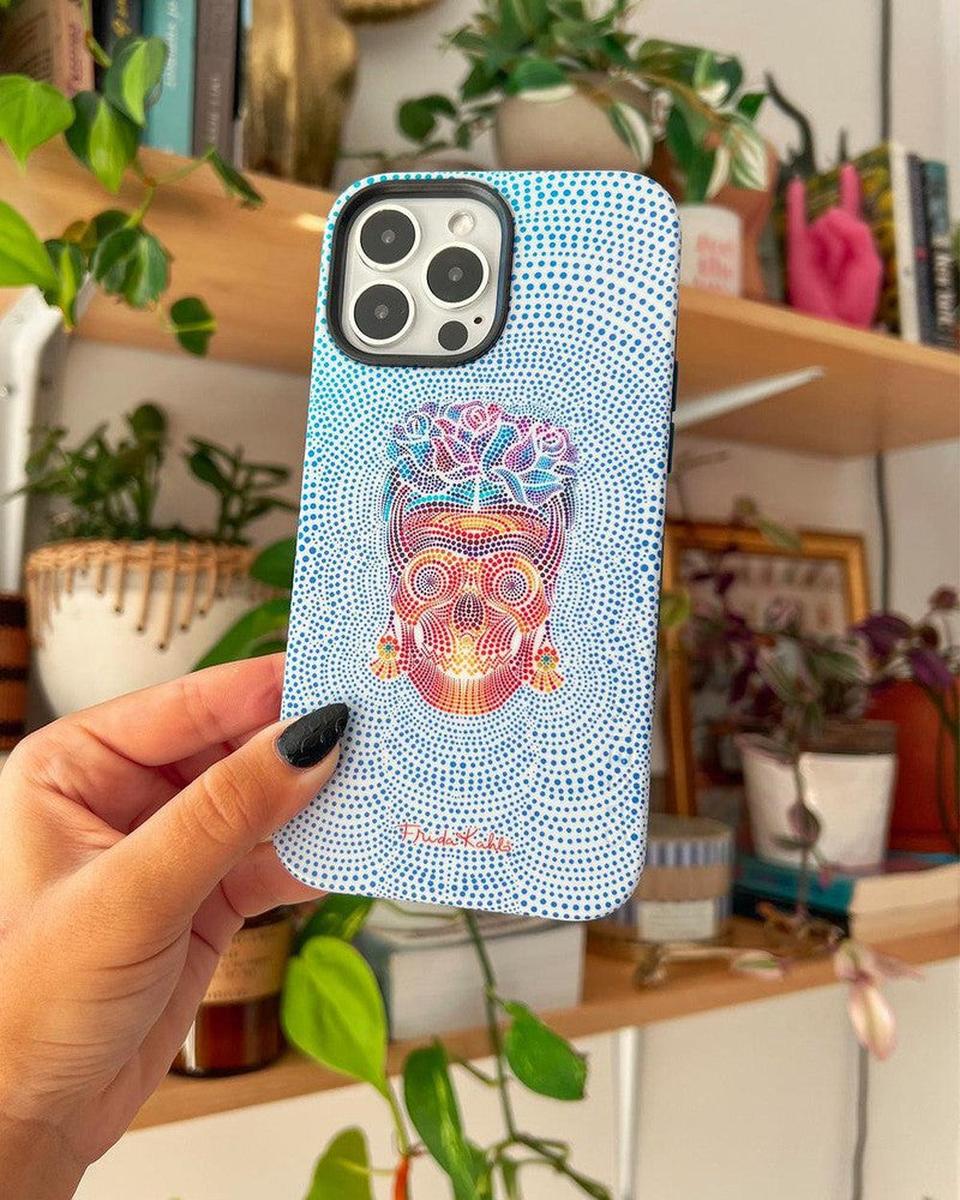 Vida y Muerte | Frida Kahlo Dotted Skull Case iPhone Case get.casely